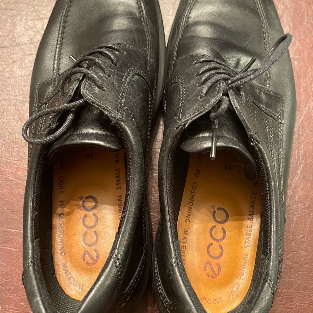 Shoes - Picture 7 of 7
